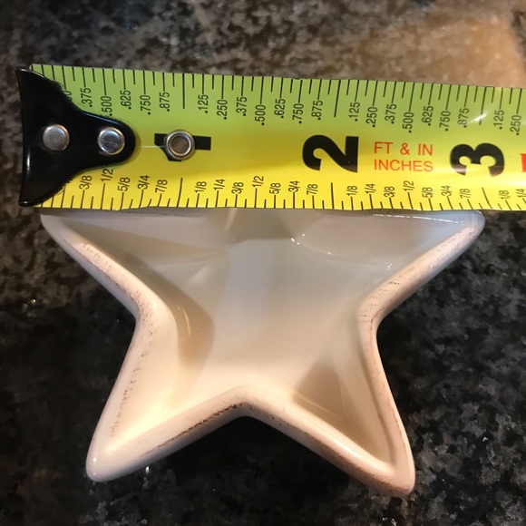 6 sets of Pottery Barn stars pinch salt & pepper with small oval plate - Picture 7 of 7